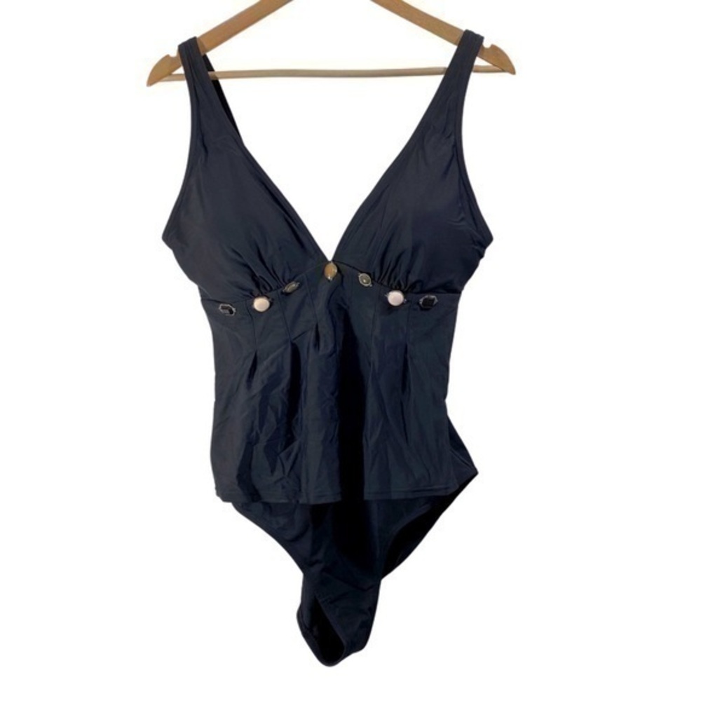 Fantasizer one piece swimsuit in black
Size 14D Color black